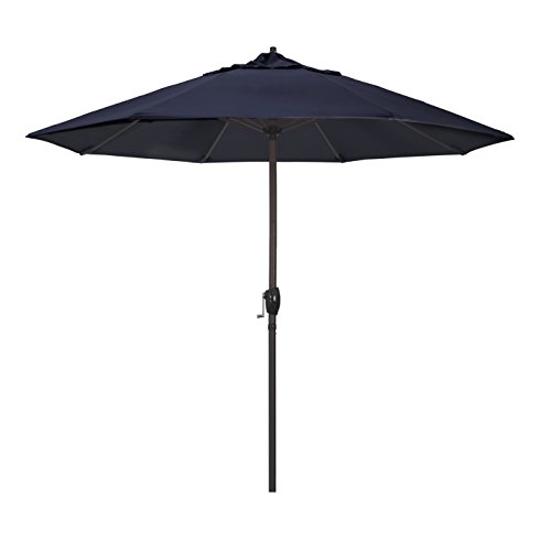  California Umbrella ATA908117-5439 9 'ラウンドアルミニウムマーケット、クランクリフト、オートチルト、ブロンズポール、サンブレラネイビーファブリッ...