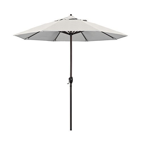 California Umbrella 9フィートの丸いアルミニウム市場の傘、クランクリフト、自動傾斜、ブロンズポール、織られた花崗岩のオレフィン