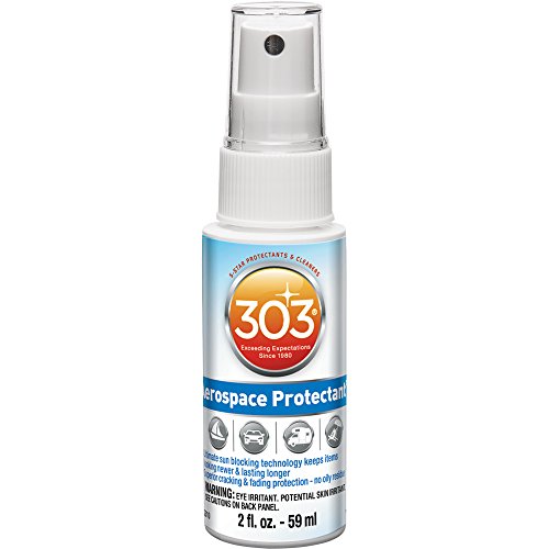 303 Products ビニール、プラスチック、ゴム、グラスファイバー、革など用の UV 保護ワイプ - 防塵、汚れよけ - 非毒性、マット仕上げ