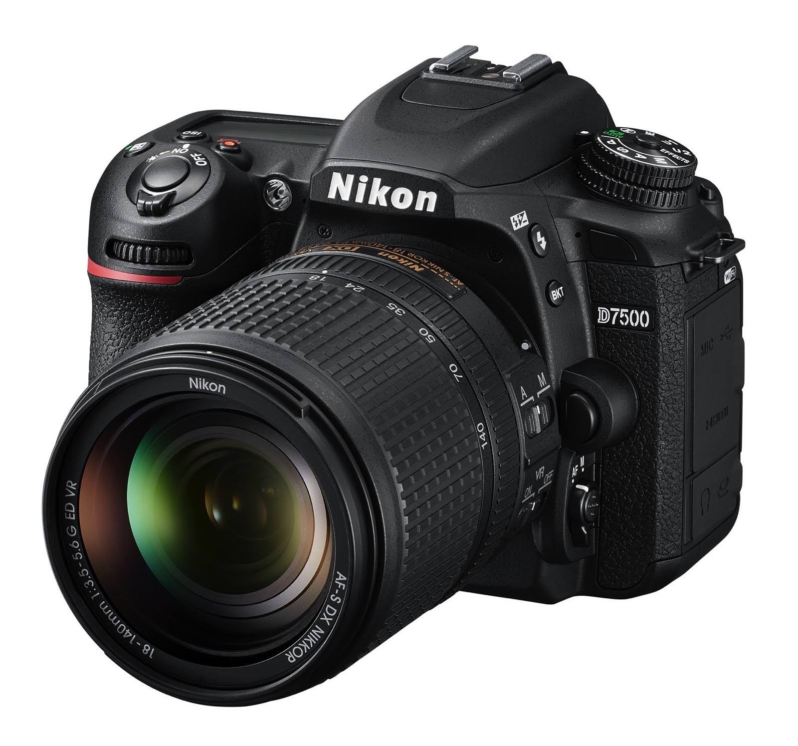 Nikon D7500 DXフォーマットデジタル一眼レフ（18-140mm VRレンズ付き）